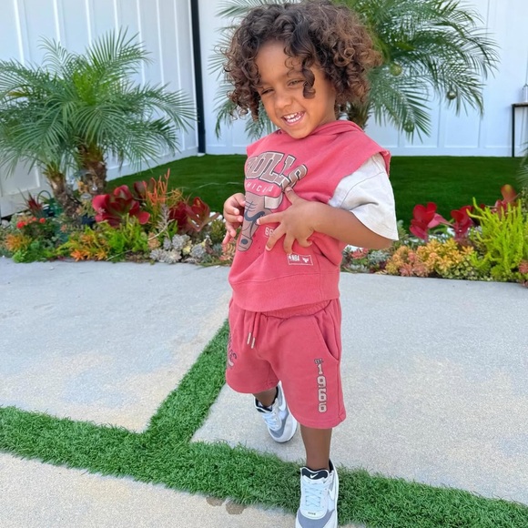 Cotton on Toddler Boy Set - Picture 8 of 9